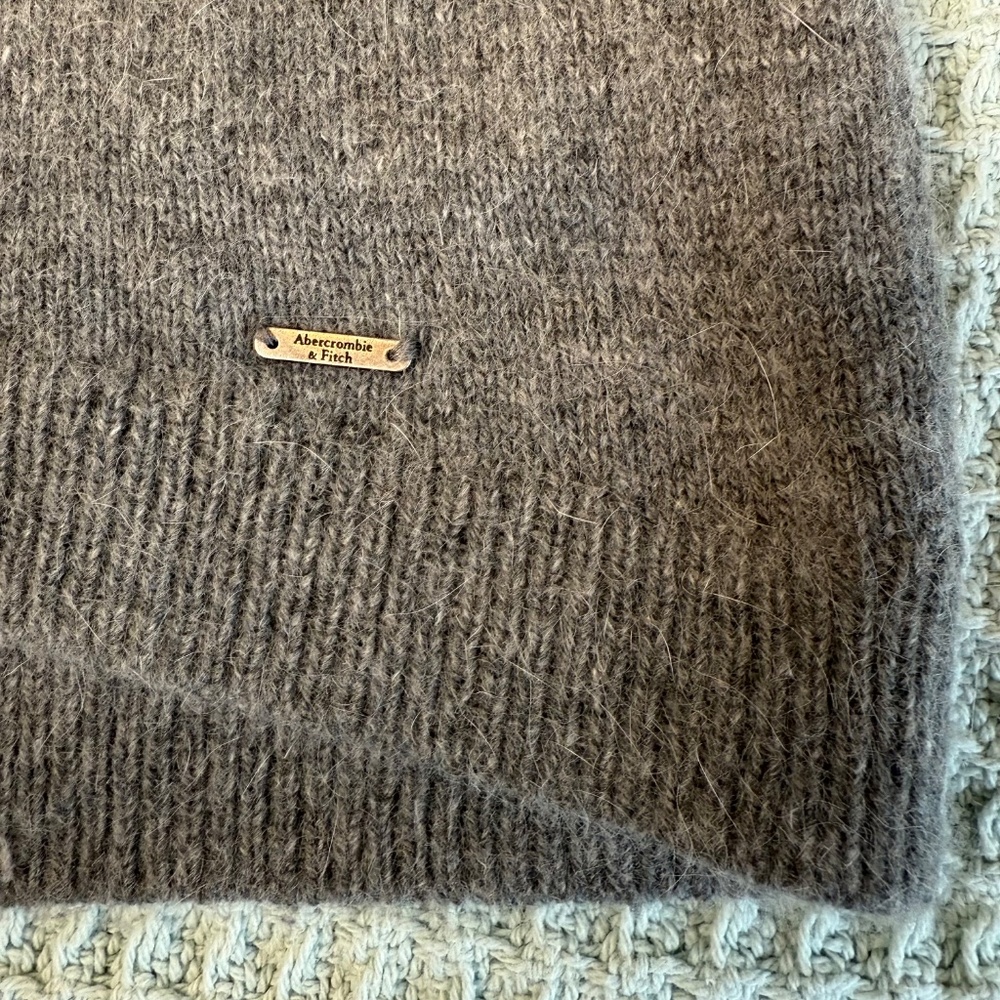 Abercrombie & Fitch Sweater Womens Large Rabbit Hair Gray Crewneck Shirt 2010s - Picture 4 of 8
